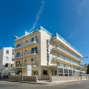 The Sky - Adults Only España