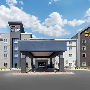 Sleep & International Airport ** DEN